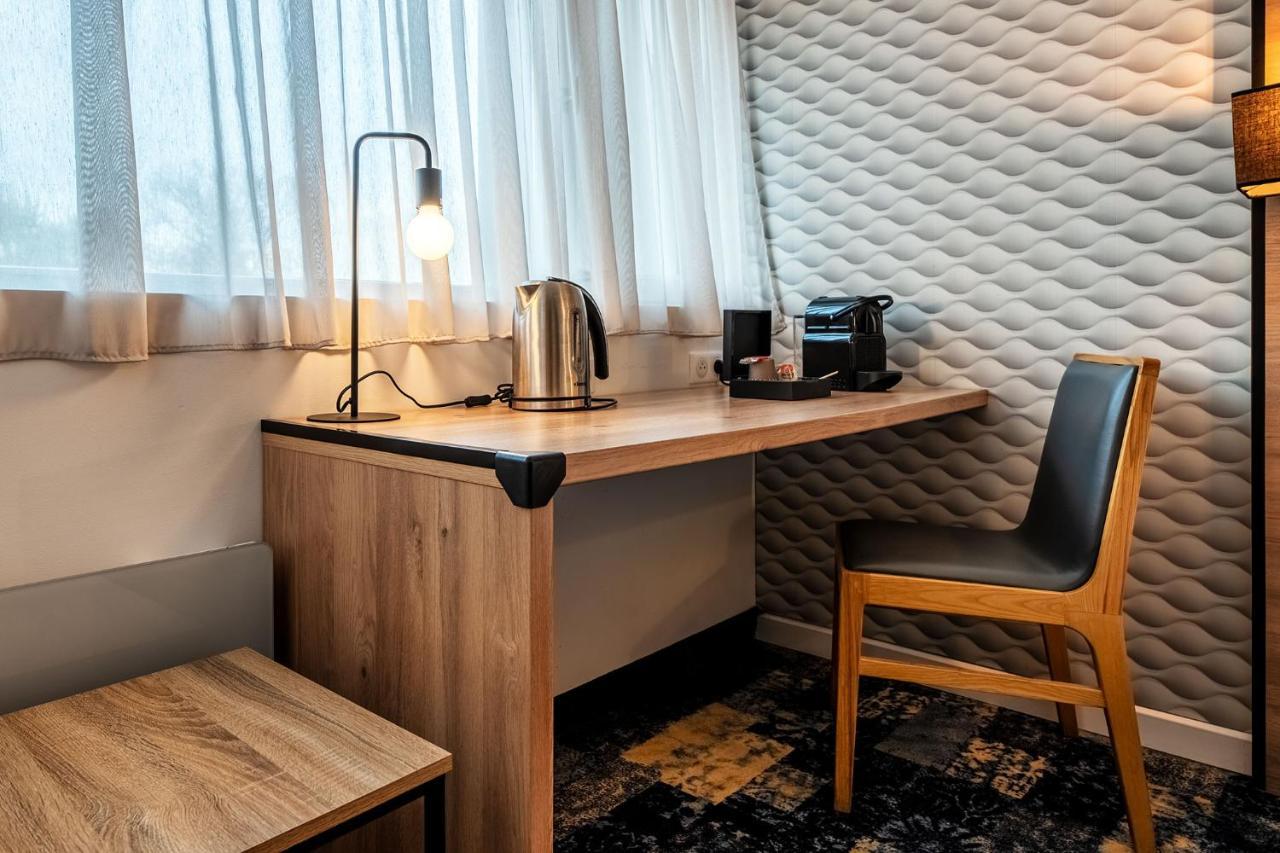 Hotel Le Cyrano Bergerac Ngoại thất bức ảnh