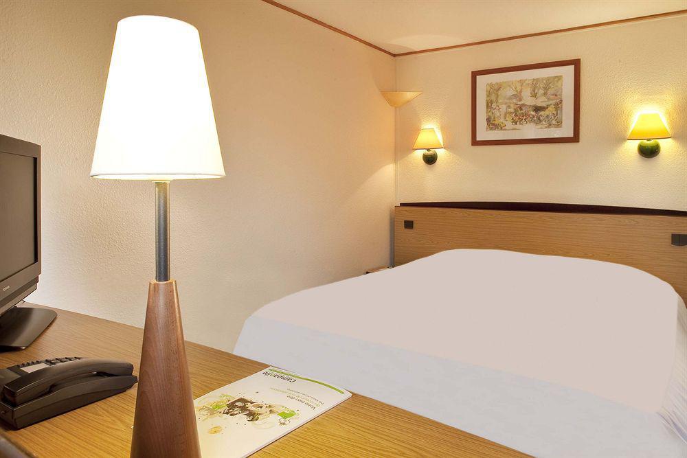Hotel Le Cyrano Bergerac Phòng bức ảnh